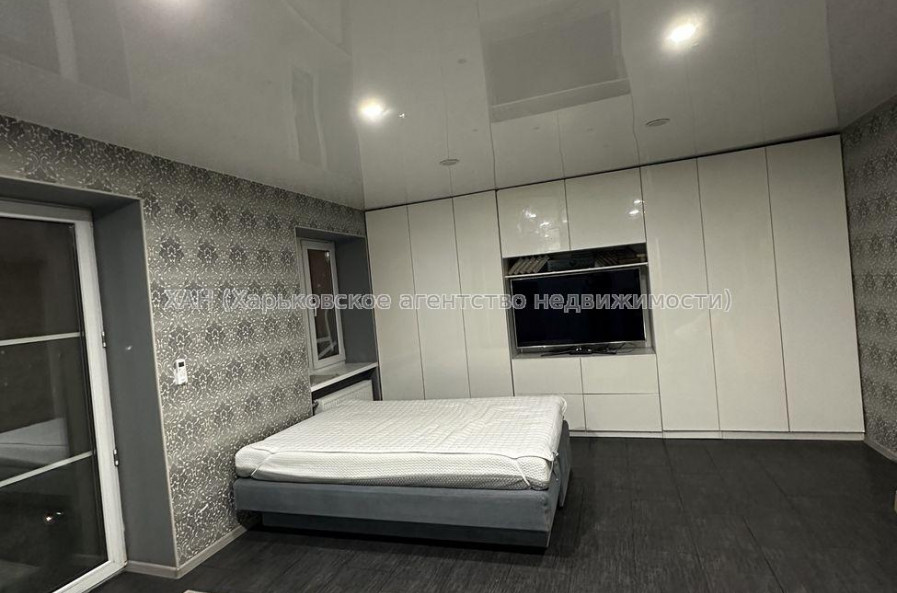 Продам квартиру, Георгия Тарасенко ул. , 1 кім., 40 м², капитальный ремонт 