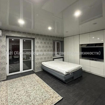 Продам квартиру, Георгия Тарасенко ул. , 1  ком., 40 м², капитальный ремонт 