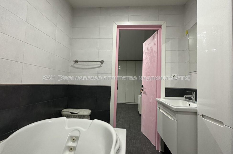 Продам квартиру, Георгия Тарасенко ул. , 1 кім., 40 м², капитальный ремонт 