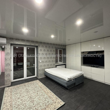 Продам квартиру, Георгия Тарасенко ул. , 1 кім., 40 м², капитальный ремонт 