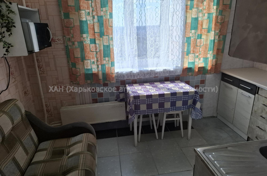 Сдам квартиру, Соборности Украины ул. , 2  ком., 50.80 м², косметический ремонт 