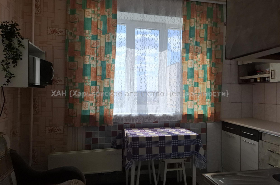 Сдам квартиру, Соборности Украины ул. , 2  ком., 50.80 м², косметический ремонт 