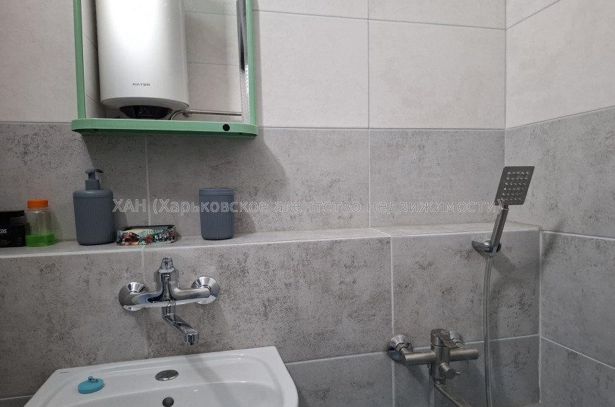 Сдам квартиру, Соборности Украины ул. , 2  ком., 50.80 м², косметический ремонт 