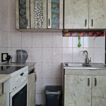 Сдам квартиру, Соборности Украины ул. , 2  ком., 50.80 м², косметический ремонт 