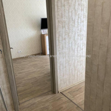 Продам квартиру, Соборности Украины ул. , 1  ком., 32 м², евроремонт 