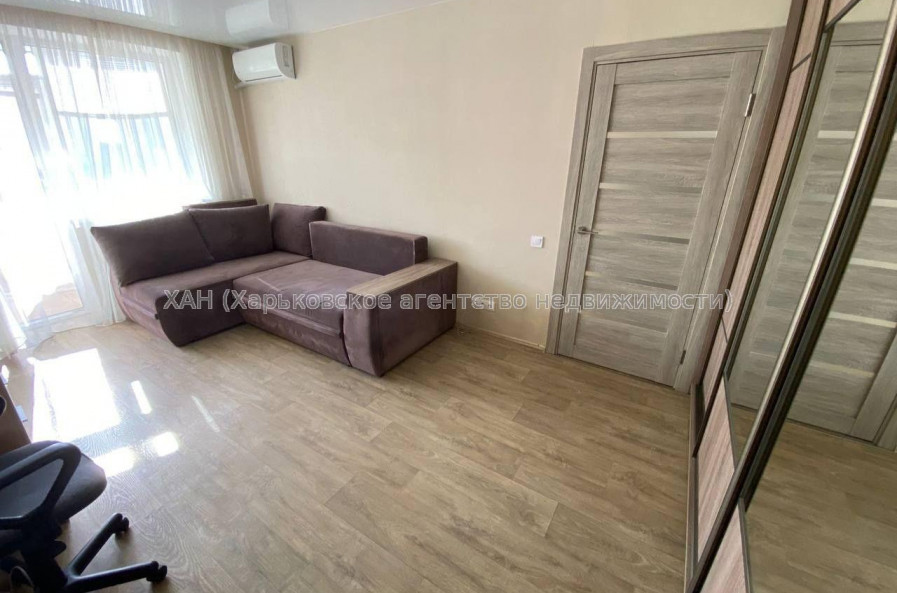 Продам квартиру, Соборности Украины ул. , 1  ком., 32 м², евроремонт 