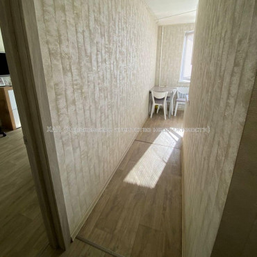 Продам квартиру, Соборности Украины ул. , 1  ком., 32 м², евроремонт 
