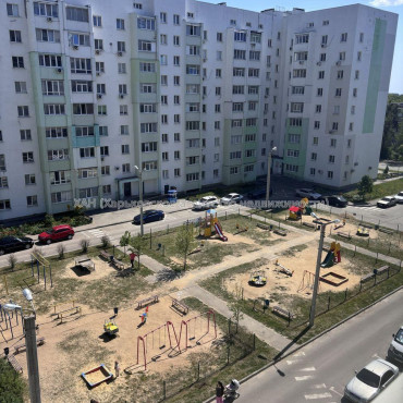 Продам квартиру, Мира ул. , 1  ком., 35 м², евроремонт 