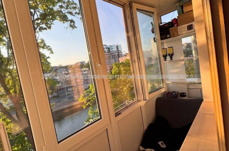 Продам квартиру, Вознесенская ул. , 2 кім., 42 м², евроремонт 