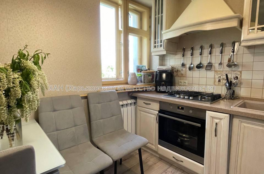 Продам квартиру, Вознесенская ул. , 2 кім., 42 м², евроремонт 