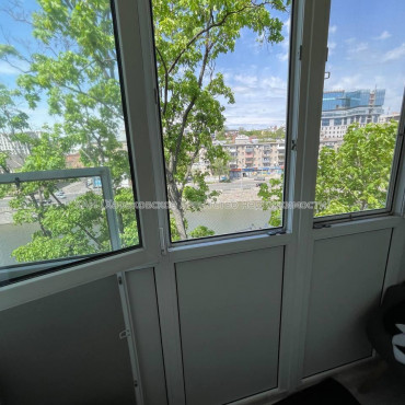 Продам квартиру, Вознесенская ул. , 2 кім., 42 м², евроремонт 