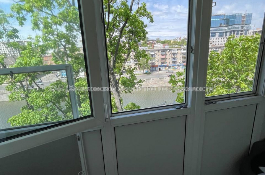 Продам квартиру, Вознесенская ул. , 2 кім., 42 м², евроремонт 