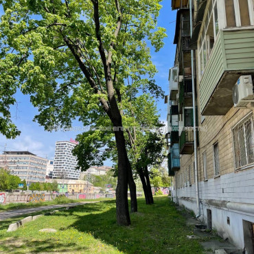 Продам квартиру, Вознесенская ул. , 2 кім., 42 м², евроремонт 