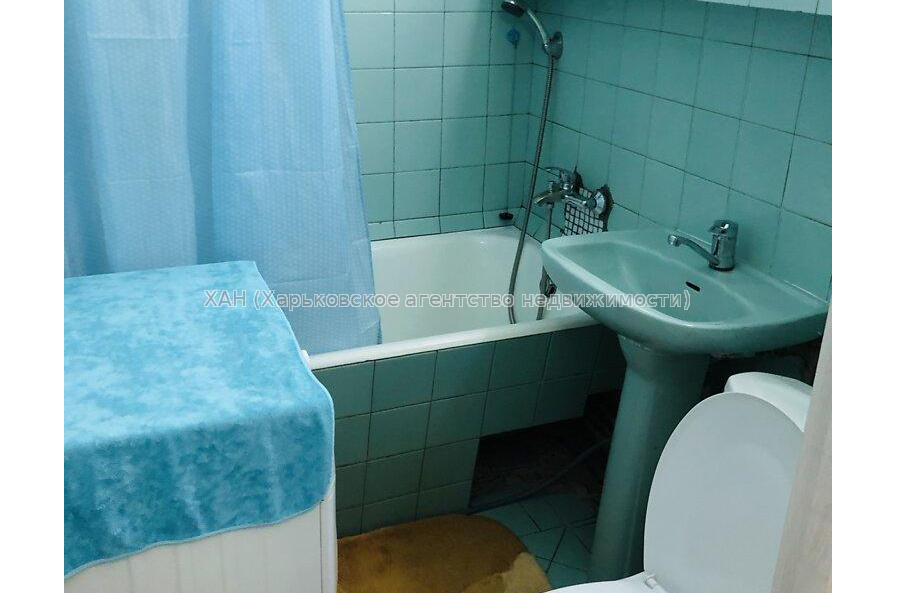 Продам квартиру, Александровский просп. , 2 кім., 46.70 м², капитальный ремонт 