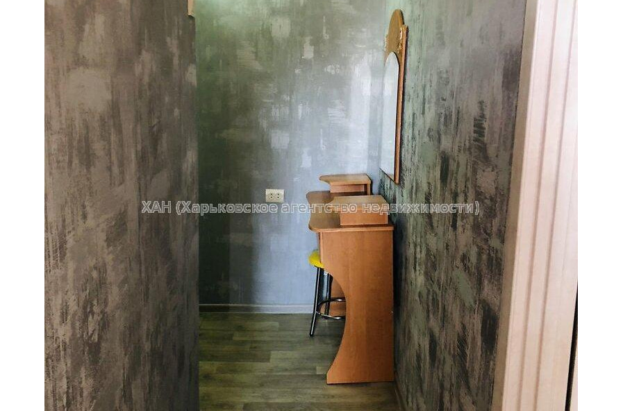 Продам квартиру, Александровский просп. , 2 кім., 46.70 м², капитальный ремонт 