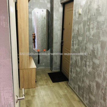 Продам квартиру, Александровский просп. , 2 кім., 46.70 м², капитальный ремонт 