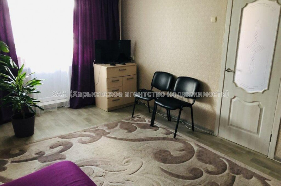 Продам квартиру, Александровский просп. , 2 кім., 46.70 м², капитальный ремонт 