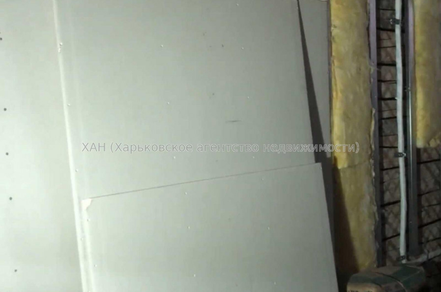 Продам квартиру, Героев Харькова просп. , 2 кім., 50 м², без отделочных работ 