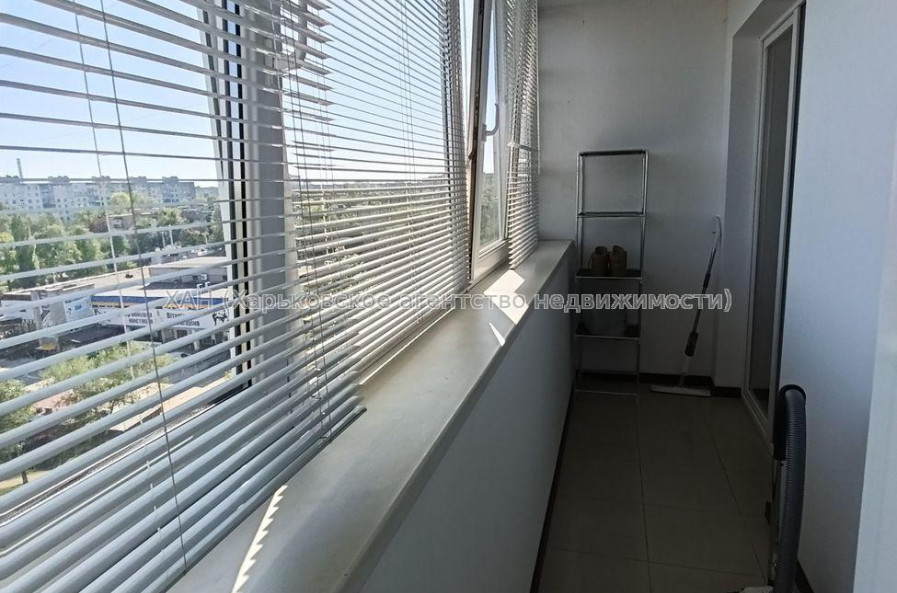 Продам квартиру, Тракторостроителей просп. , 2 кім., 69.70 м², евроремонт 