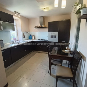 Продам квартиру, Тракторостроителей просп. , 2  ком., 69.70 м², евроремонт 