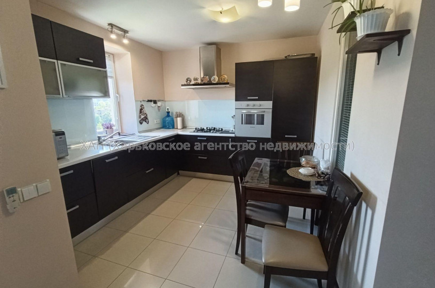 Продам квартиру, Тракторостроителей просп. , 2  ком., 69.70 м², евроремонт 