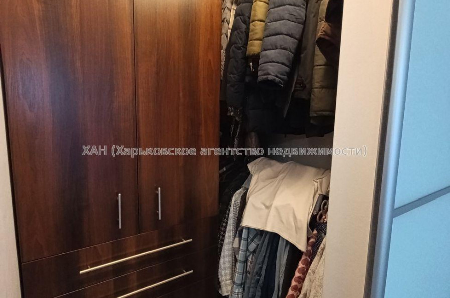 Продам квартиру, Тракторостроителей просп. , 2 кім., 69.70 м², евроремонт 
