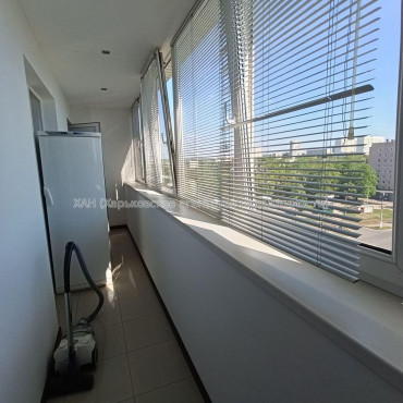 Продам квартиру, Тракторостроителей просп. , 2 кім., 69.70 м², евроремонт 