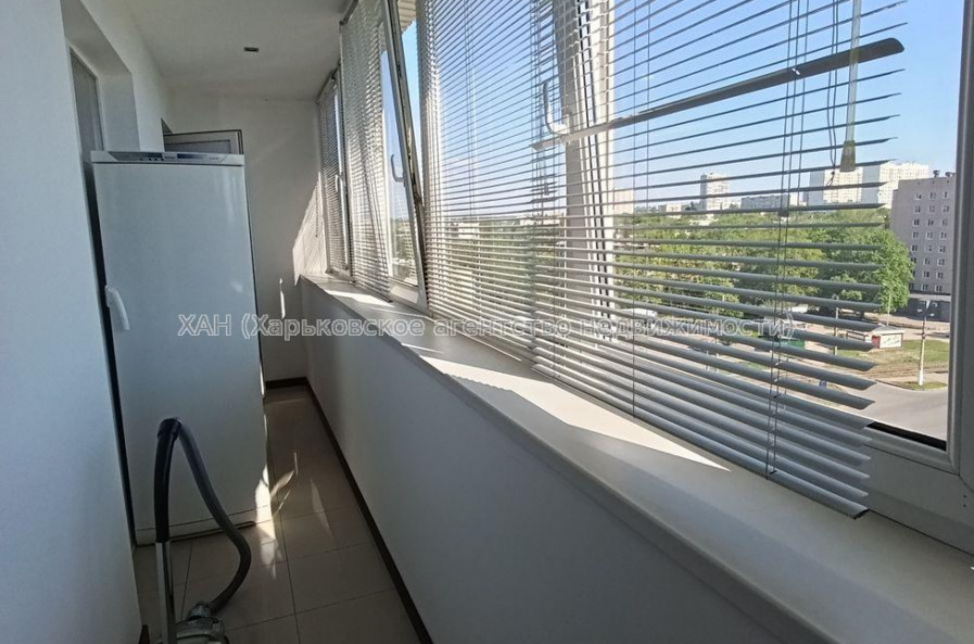Продам квартиру, Тракторостроителей просп. , 2 кім., 69.70 м², евроремонт 