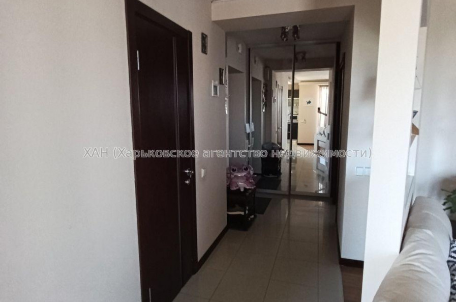 Продам квартиру, Тракторостроителей просп. , 2 кім., 69.70 м², евроремонт 