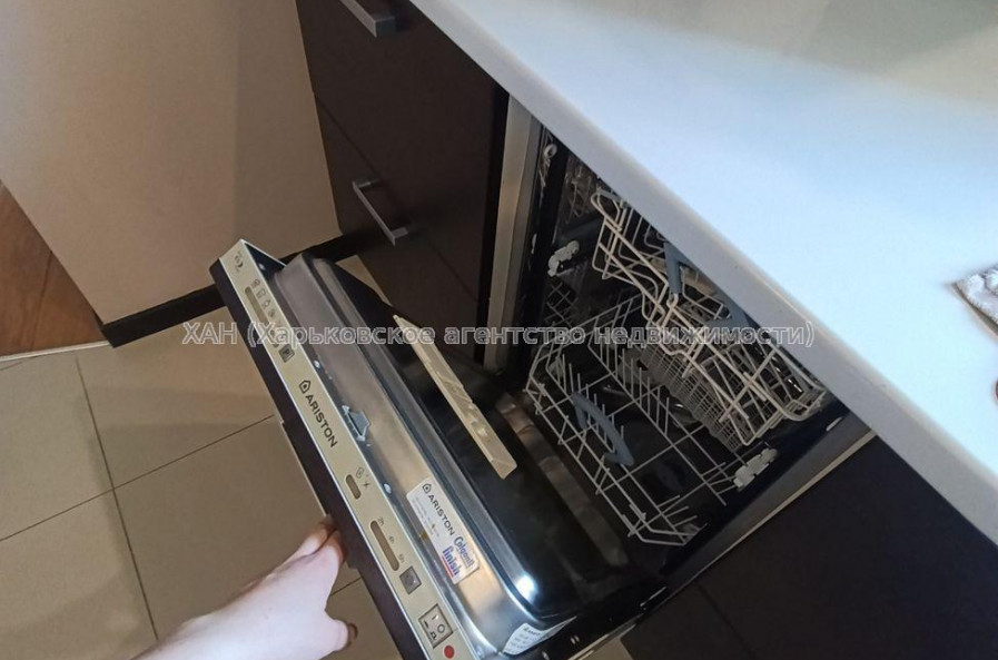 Продам квартиру, Тракторостроителей просп. , 2 кім., 69.70 м², евроремонт 
