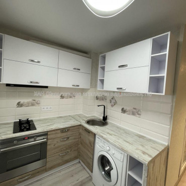 Продам квартиру, Полтавский Шлях ул. , 1 кім., 33 м², евроремонт 