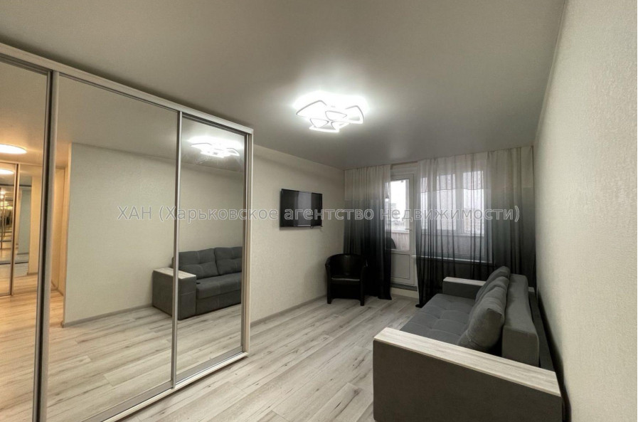 Продам квартиру, Полтавский Шлях ул. , 1 кім., 33 м², евроремонт 