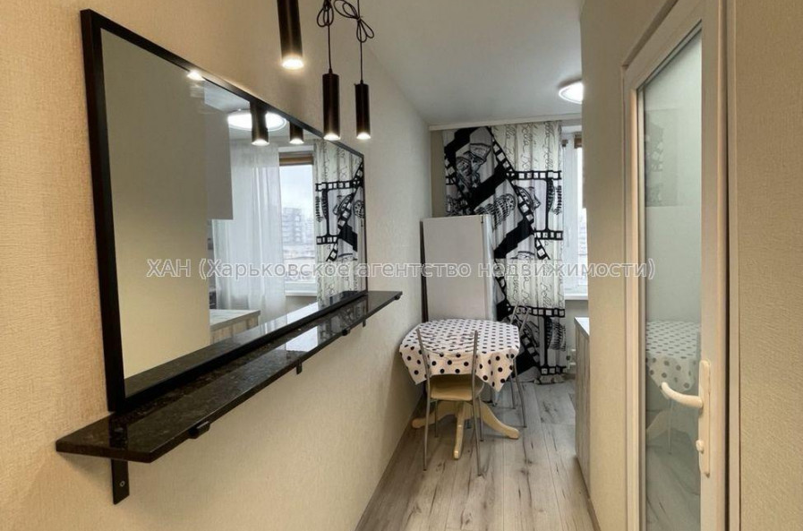 Продам квартиру, Полтавский Шлях ул. , 1 кім., 33 м², евроремонт 