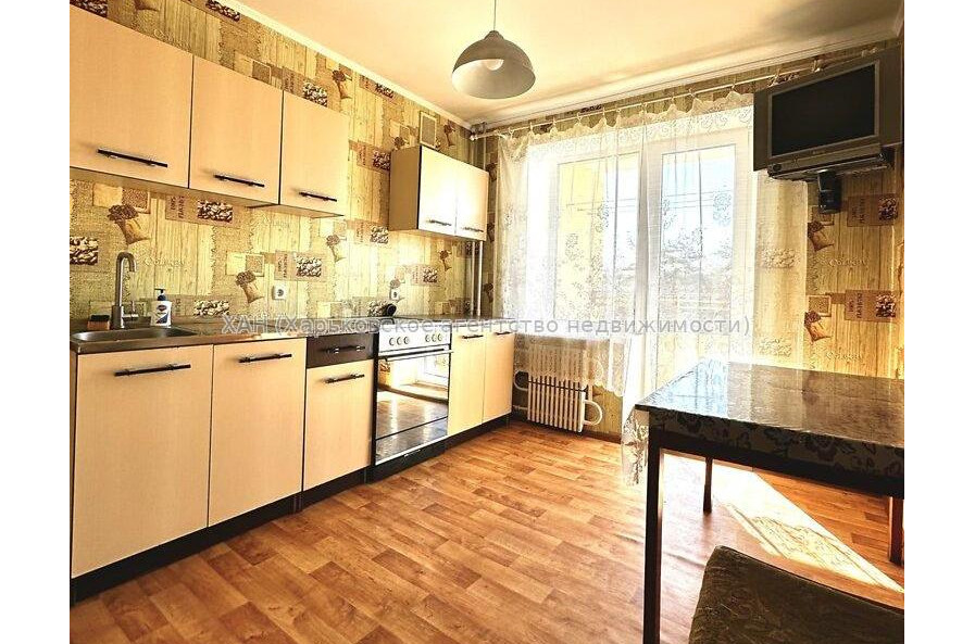 Продам квартиру, Полтавский Шлях ул. , 3  ком., 70.20 м², капитальный ремонт 