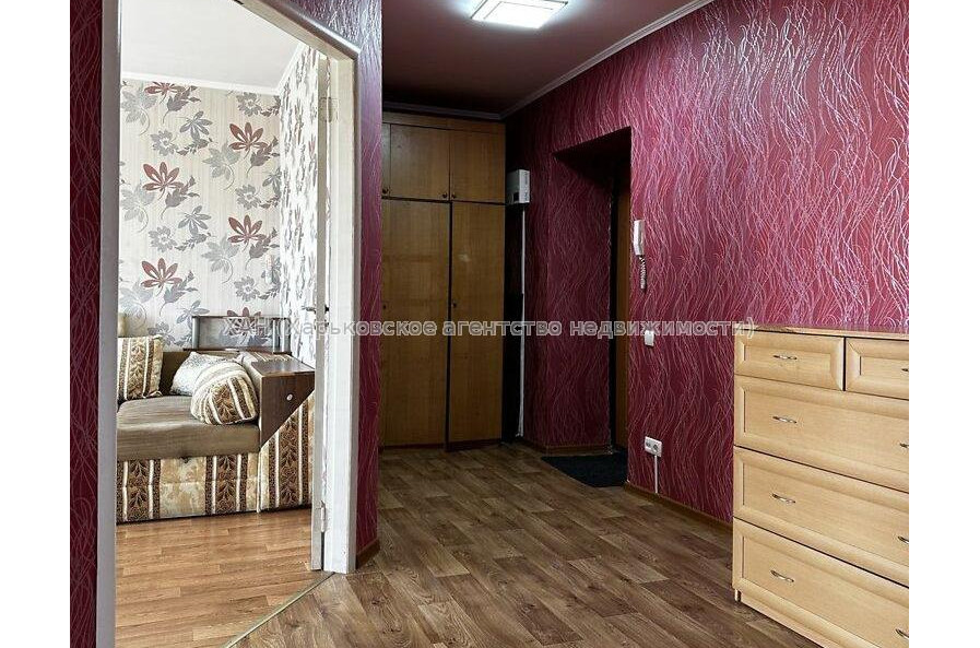 Продам квартиру, Полтавский Шлях ул. , 3  ком., 70.20 м², капитальный ремонт 