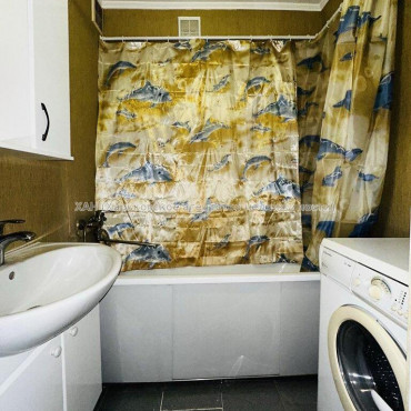 Продам квартиру, Полтавский Шлях ул. , 3  ком., 70.20 м², капитальный ремонт 