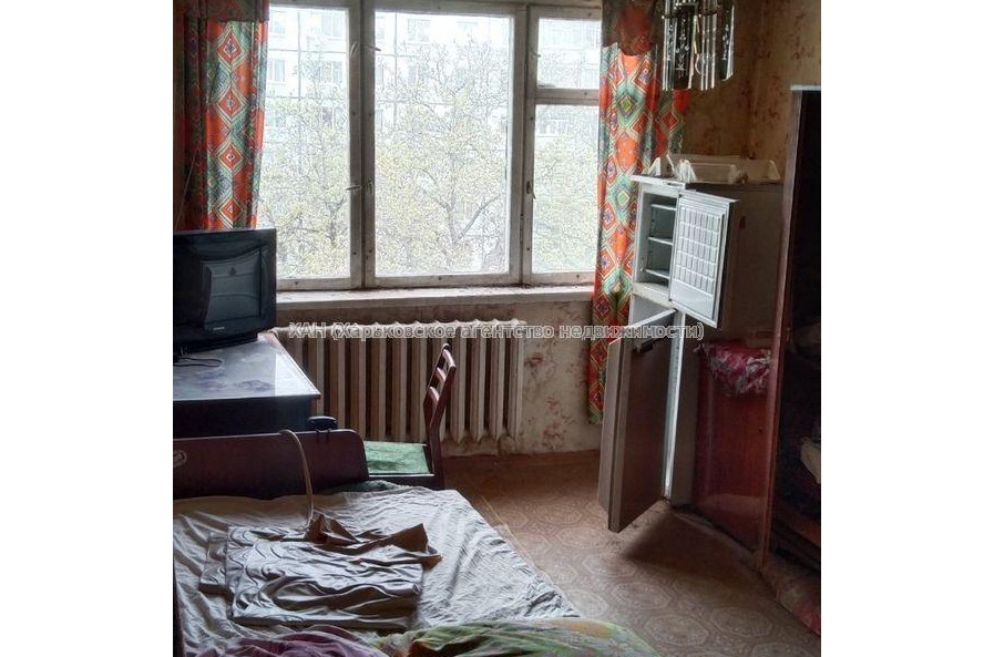 Продам квартиру, Юбилейный просп. , 2 кім., 55 м², без ремонта 