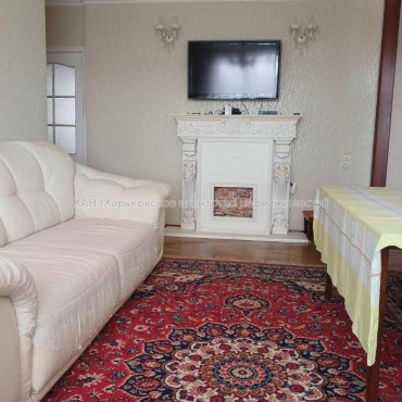 Продам квартиру, Победы просп. , 3  ком., 65.70 м², капитальный ремонт 