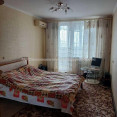 Продам квартиру, Победы просп. , 3  ком., 65.70 м², капитальный ремонт 