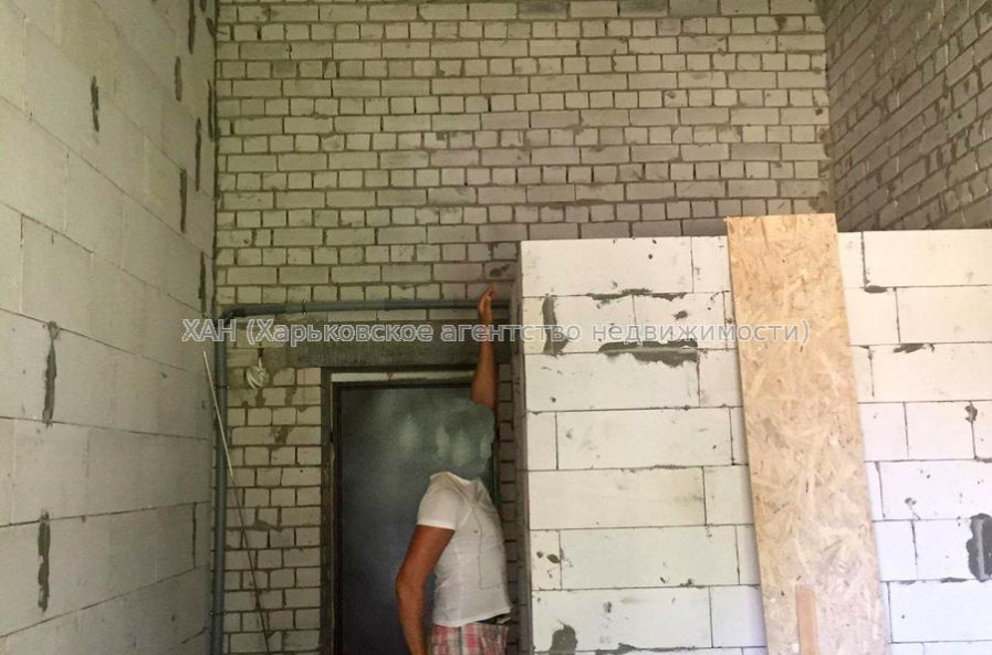 Продам квартиру, Косарева ул. , 1  ком., 19 м², без внутренних работ 