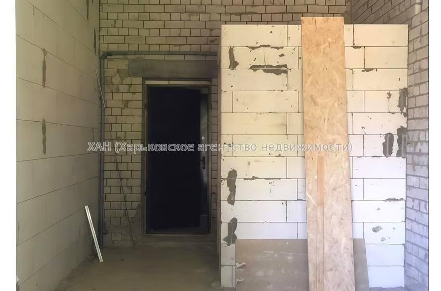 Продам квартиру, Косарева ул. , 1  ком., 19 м², без внутренних работ 