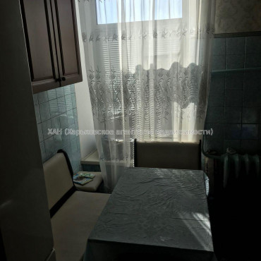 Продам квартиру, Фейербаха площ. , 2  ком., 40 м², косметический ремонт 