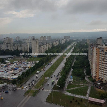 Продам квартиру, Победы просп. , 2  ком., 94 м², без внутренних работ 