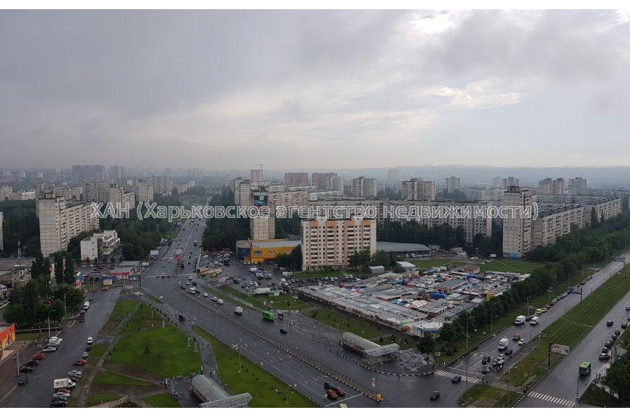 Продам квартиру, Победы просп. , 2 кім., 94 м², без внутренних работ 