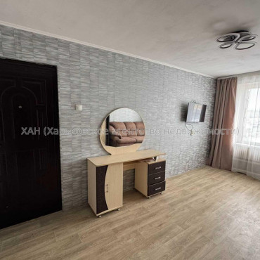 Продам квартиру, Юбилейный просп. , 1  ком., 28.50 м², косметический ремонт 