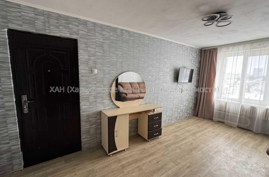 Продам квартиру, Юбилейный просп. , 1  ком., 28.50 м², косметический ремонт 