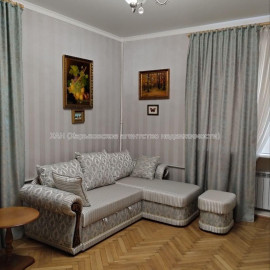 Продам квартиру, Культуры ул. , 2  ком., 56.30 м², капитальный ремонт