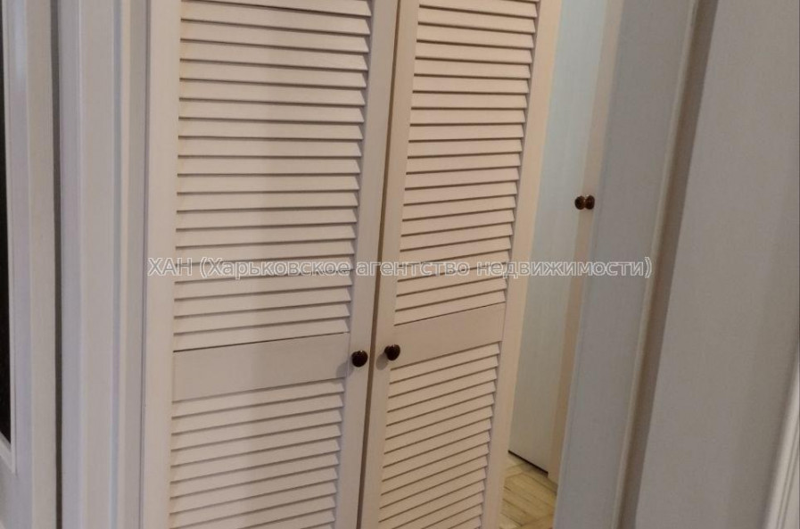 Продам квартиру, Культуры ул. , 2  ком., 56.30 м², капитальный ремонт 