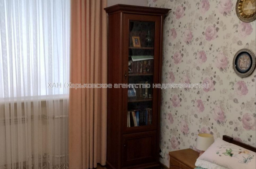 Продам квартиру, Культуры ул. , 2  ком., 56.30 м², капитальный ремонт 