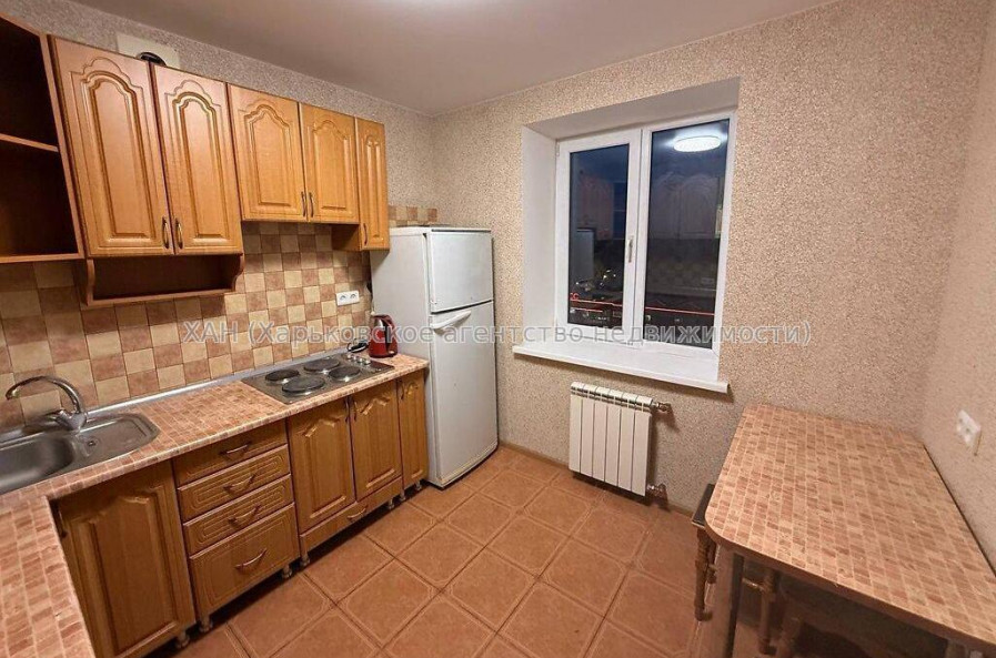 Продам квартиру, Аэрокосмический пр. , 2 кім., 55 м², капитальный ремонт 